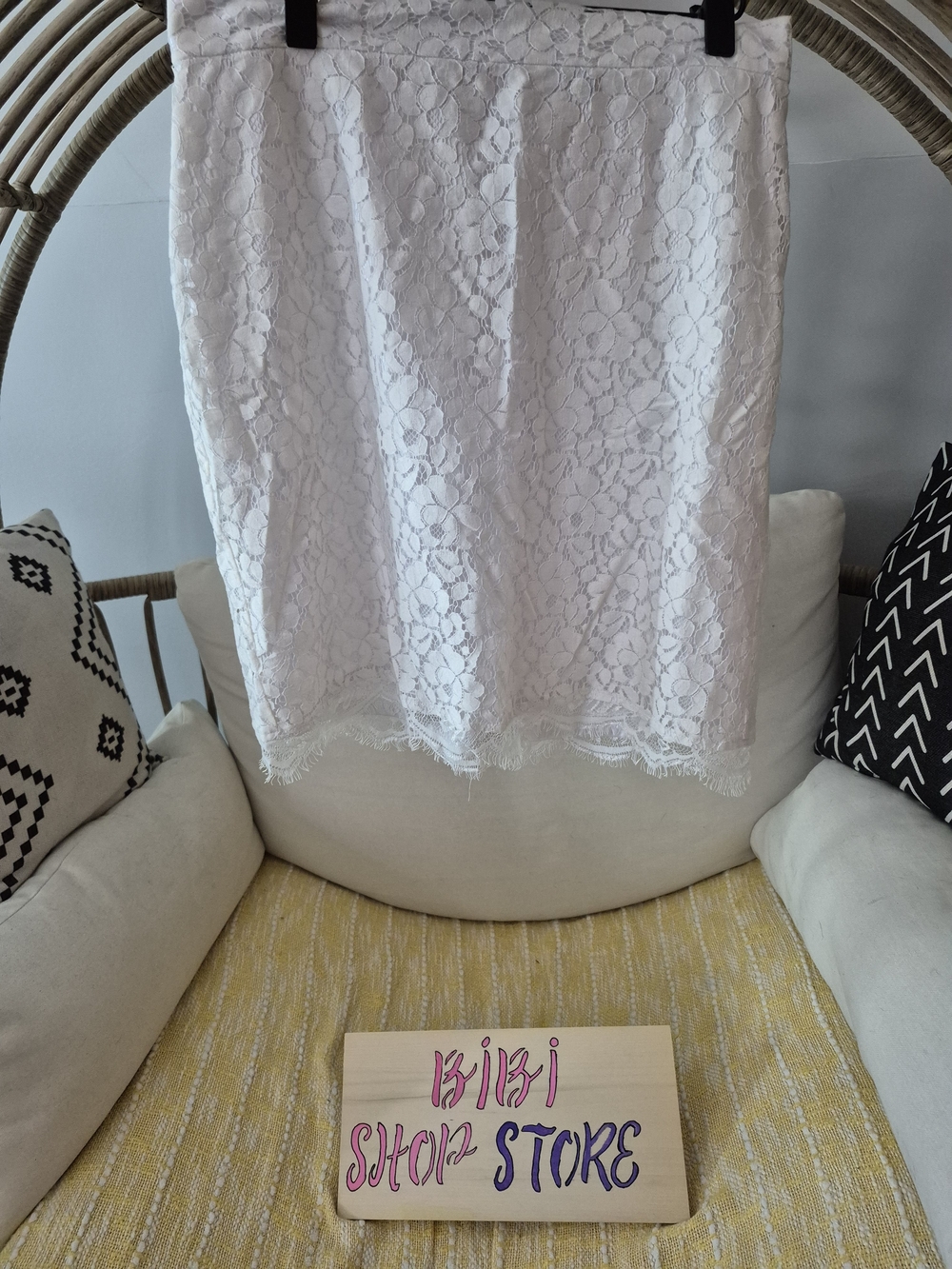 Jacob White Lace Mini Skirt - Picture 1 of 8